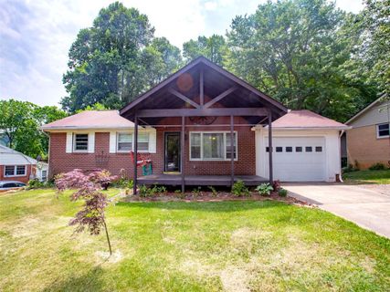 71 Pleasant Ridge Drive sold home in Parkway Forest, Asheville, NC