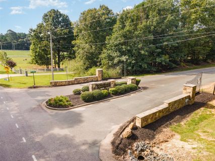 6914 My Ladys Way sold home in Queens Gate, Waxhaw, NC