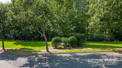 13004 Park Crescent Circle