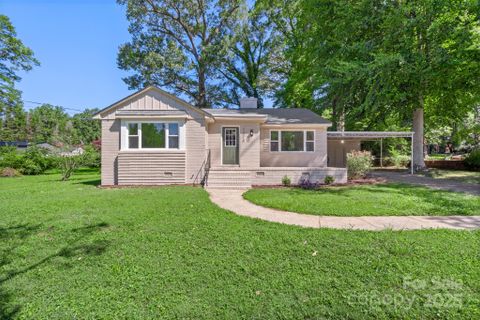 1218 Forestdale Drive sold home in Meadowbrook, Salisbury, NC