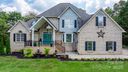 1801 Twin Ponds Drive sold home in Hickory, SC