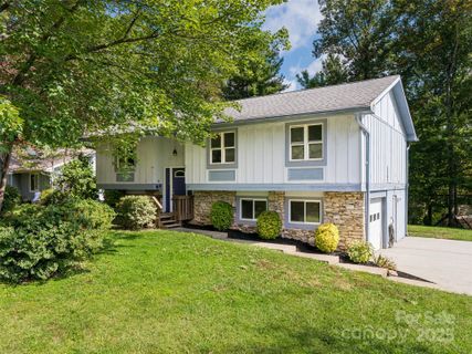 39 Golden Oaks Lane