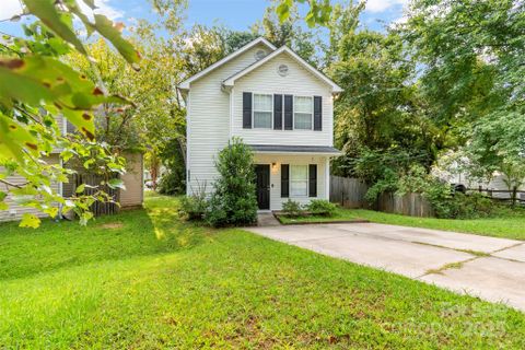 5541 Peachwood Drive active home in Peachtree Hills, Charlotte, NC