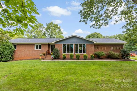 1430 Crowders Creek Road sold home in Hannaford Place, Gastonia, NC