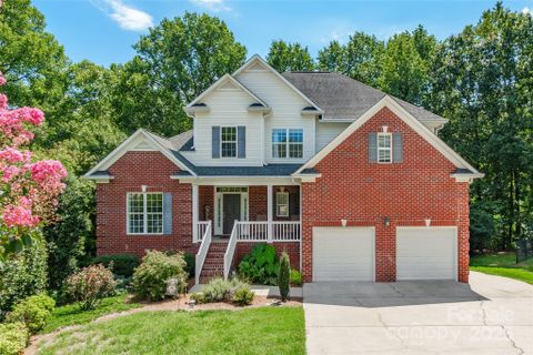 2745 Firethorn Court