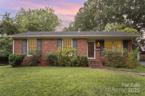 7113 Rockcliff Court