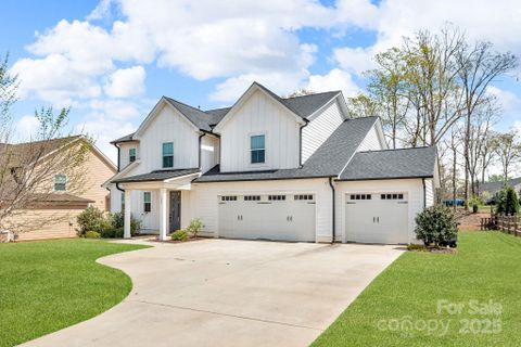 122 Round Rock Road