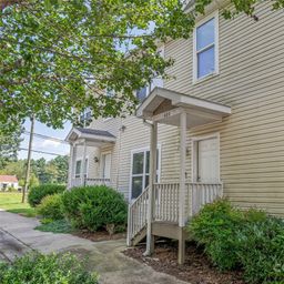 404 Villas Court