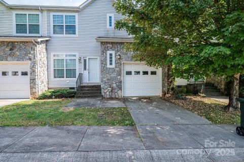 1492 Mulberry Ridge Drive sold home in Oak Ridge Townhomes, Newton, NC