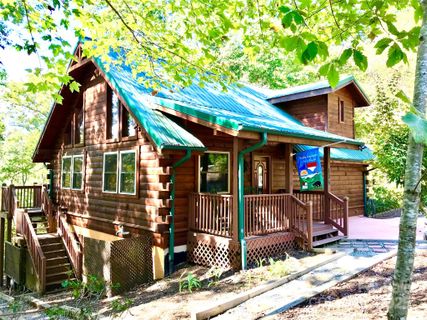 134 Old Crows Drive sold home in Riverbend, Lake Lure, NC