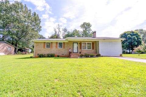 5009 Pecan Drive sold home in Whispering Pines, Shelby, NC