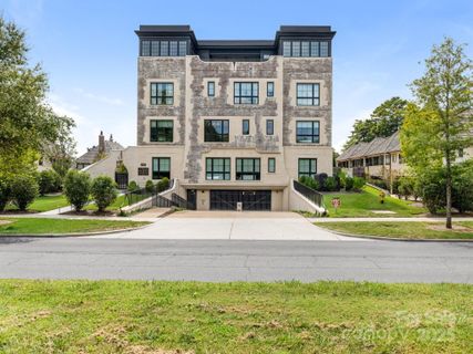 1156 Queens Road