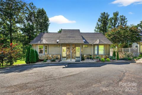 307 7 Blue Ridge Drive active home in Linville Falls Mountain Club And Preserve, Marion, NC