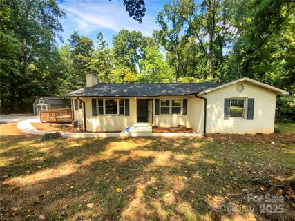 7113 Ridge Lane Road sold home in Ridgeview, Charlotte, NC