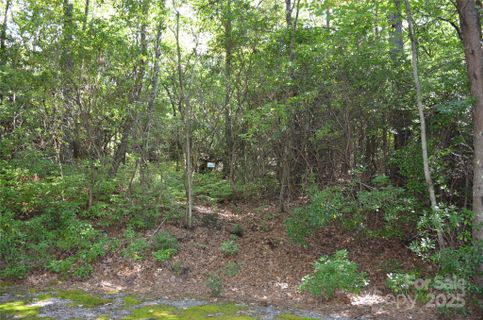 Lot 9 Galax Lane pending home in Sequoyah Woods, Brevard, NC