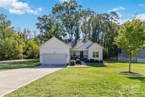 7532 O Hara Street sold home in Norman Park, Huntersville, NC
