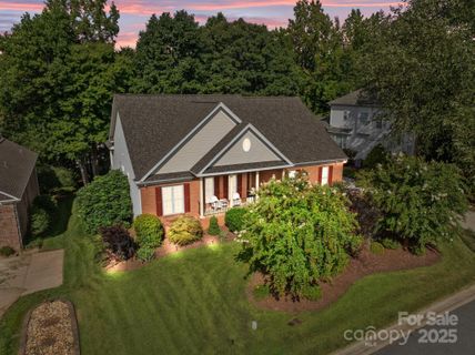 1525 Valhalla Drive