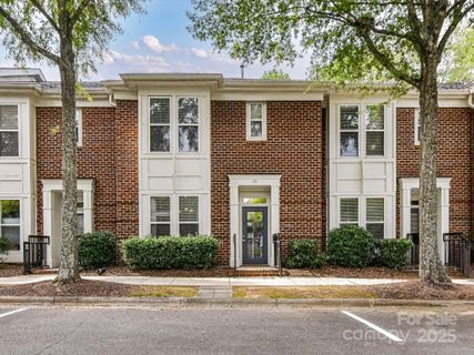819 Northeast Drive