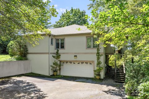 17 Perrion Avenue sold home in Hamburg Mountain, Weaverville, NC