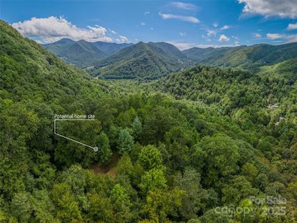 00 Split Rail Drive active home in Bear Ridge, Maggie Valley, NC