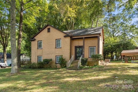 5008 The Plaza sold home in Pinecroft, Charlotte, NC