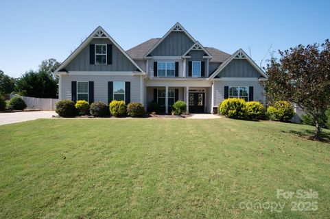 2613 Lakefront Drive sold home in Lakefront Woods, Belmont, NC