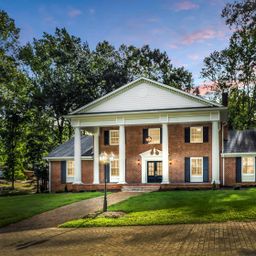 320 Country Club Acres None