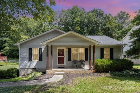 704 Willow Road sold home in Rolling Hills, Salisbury, NC
