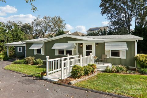 226 Cranbrook Circle sold home in Cumberland Village, Hendersonville, NC