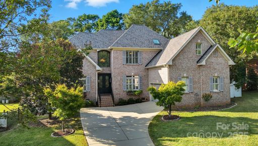 6768 Lynrose Court sold home in Lynrose Court, Charlotte, NC