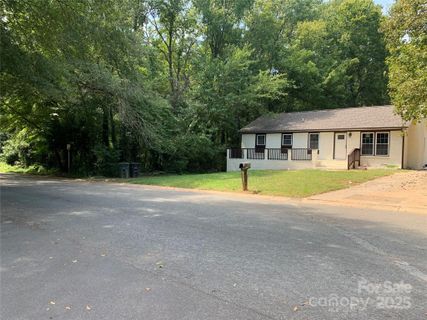 501 Colony Road