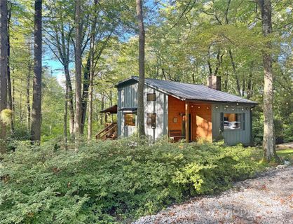 6622 Gingercake Road sold home in Gingercake Acres, Newland, NC