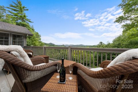 1031 W Rochester Drive sold home in Cedar Hill, Cashiers, NC