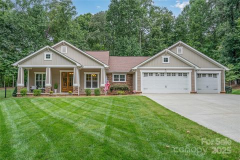 212 Poplar Grove Road sold home in Poplar Grove, Mooresville, NC