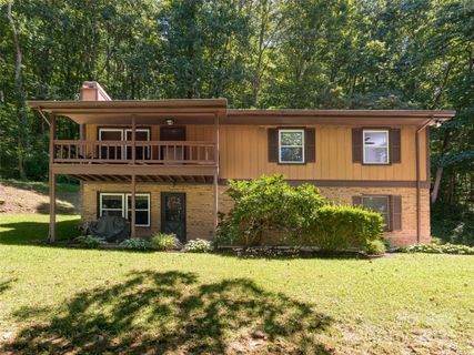 50 Tuckaway Drive