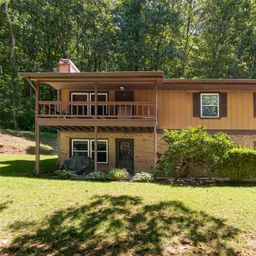 50 Tuckaway Drive