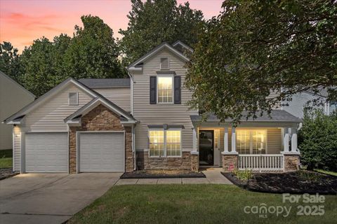 2008 Waters Trail Drive sold home in Woodlands, Charlotte, NC