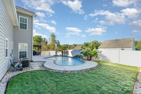 Homes in The Hampshires, Mooresville