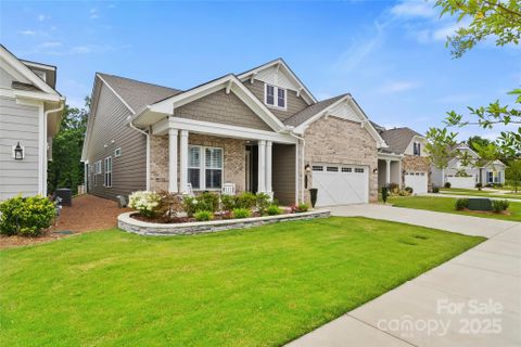 1018 Lake Como Drive