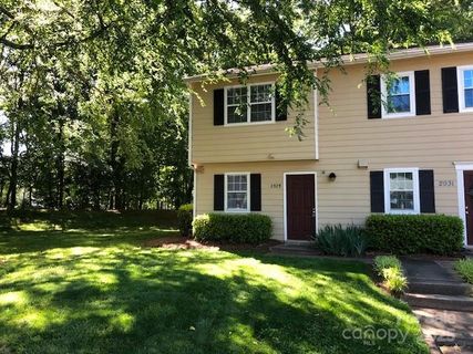 2929 Heathstead Place sold home in Heathstead, Charlotte, NC