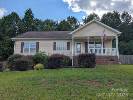 1221 Woodpecker Drive sold home in Heron Creek, Clover, SC