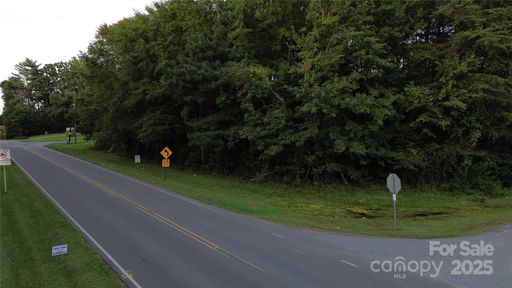 000 Hickory Grove Road pending home in Rollingwood, Mount Holly, NC