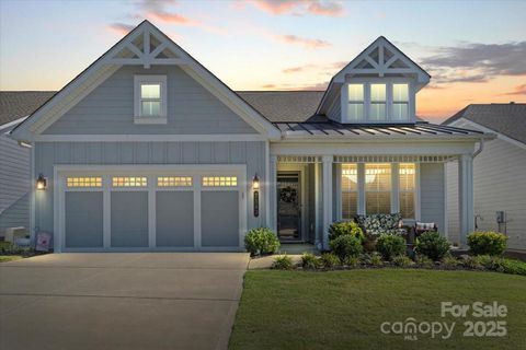 7343 Overjoyed Crossing active home in Cresswind, Charlotte, NC