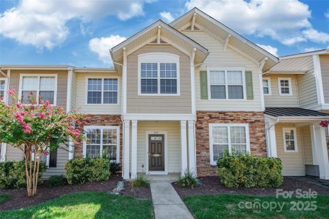 827 Gentlewinds Court sold home in Fieldstone, Fort Mill, SC