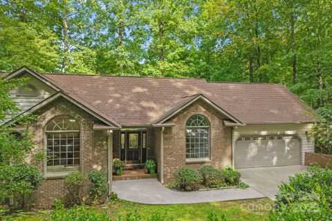 458 Blue Mist Way active home in Avery Park, Arden, NC