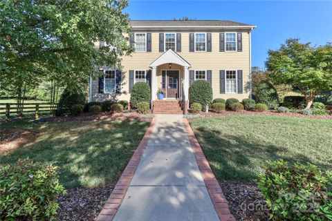 1016 Argyle Court sold home in Argyle Place, Statesville, NC