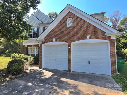 521 Volunteer Court sold home in Park At Newell Crossing, Charlotte, NC