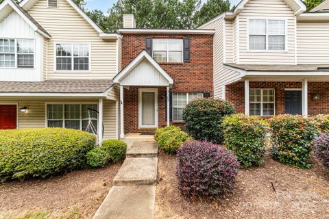 3105 Summercroft Lane sold home in Rossmore, Charlotte, NC
