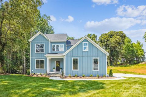 522 Fern Hill Road sold home in Rolling Meadows, Mooresville, NC
