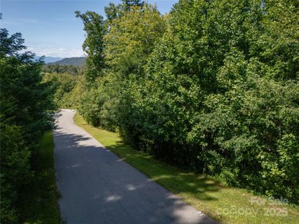 108 Bartrams Walk Drive sold home in Town Mountain Preserve, Asheville, NC